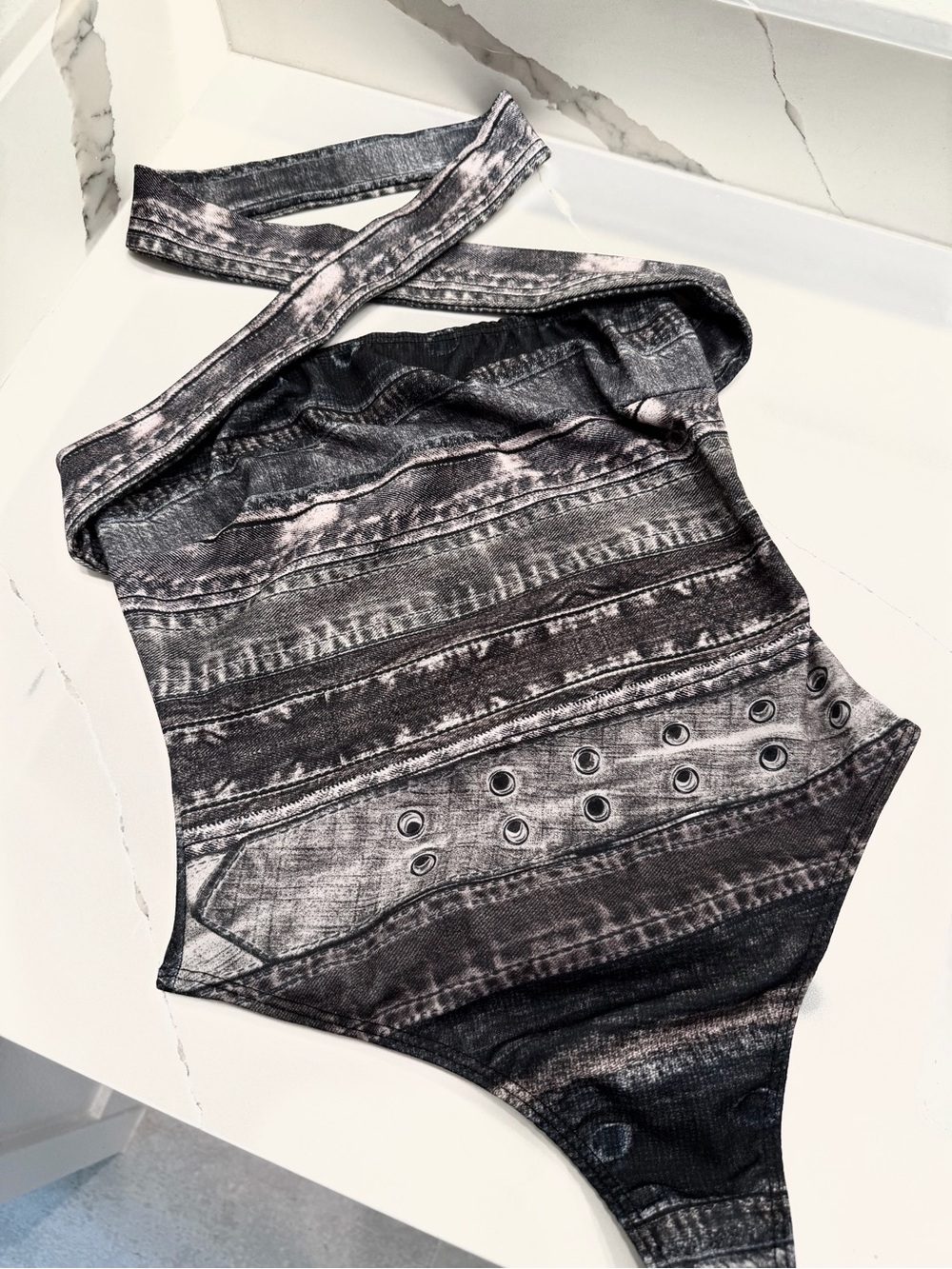 🌻3/$25 Black & Gray Bodysuit